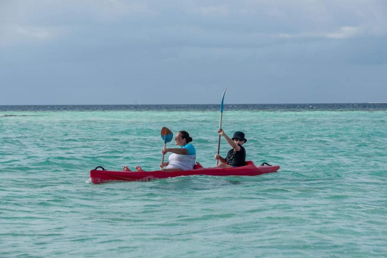 Ocean Lilly Inn Hangnaameedhoo Exteriör bild